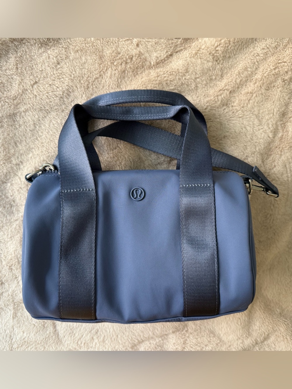 NWT Lululemon Knit Nylon Mini Barrel Duffle Bag 5L Oasis Blue - Picture 2 of 14